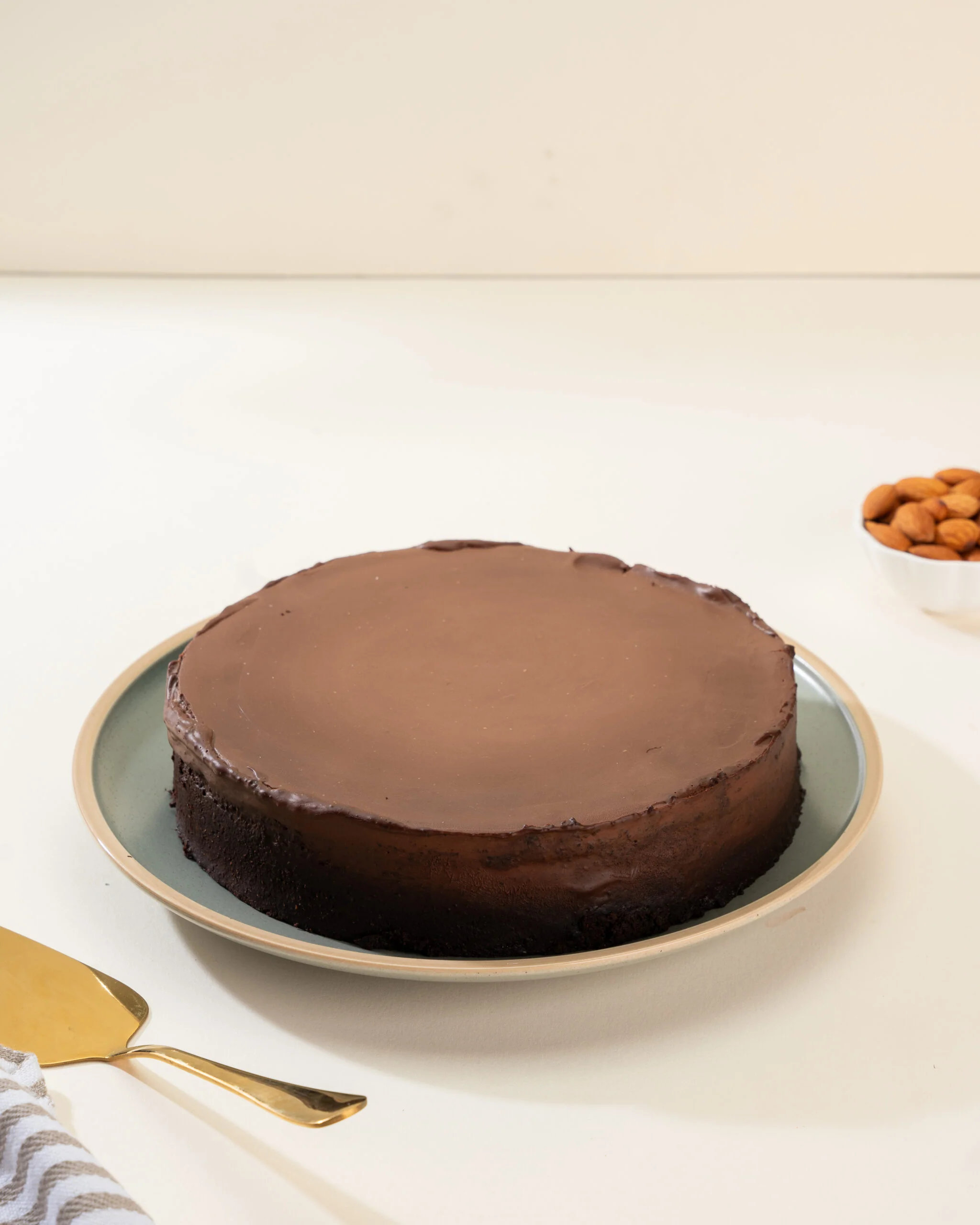 Sugar-Free & Flourless Cacao Cake - Image 4